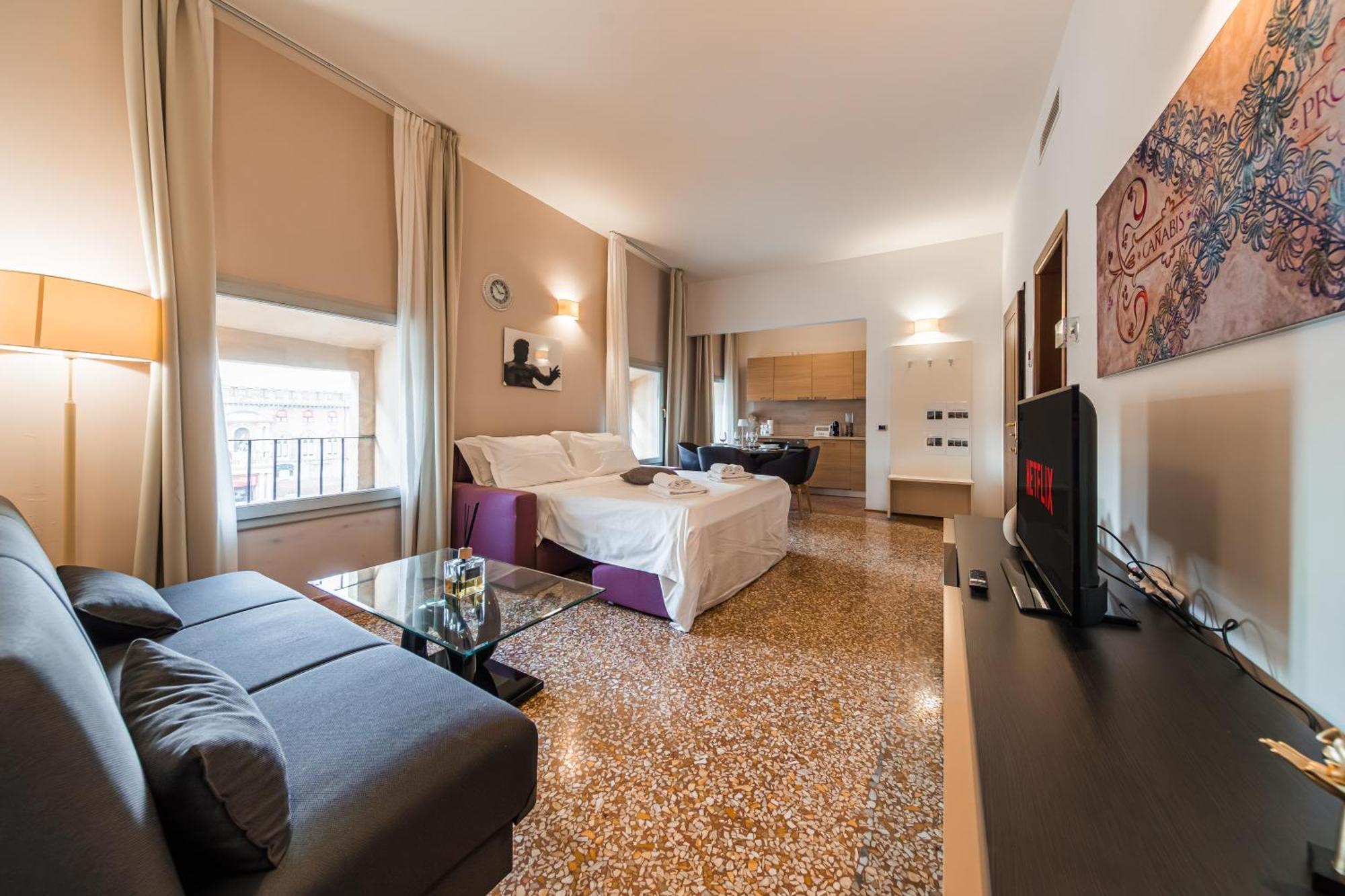 Immobo Arcadian - Piazza Maggiore View Apartamento Bolonha