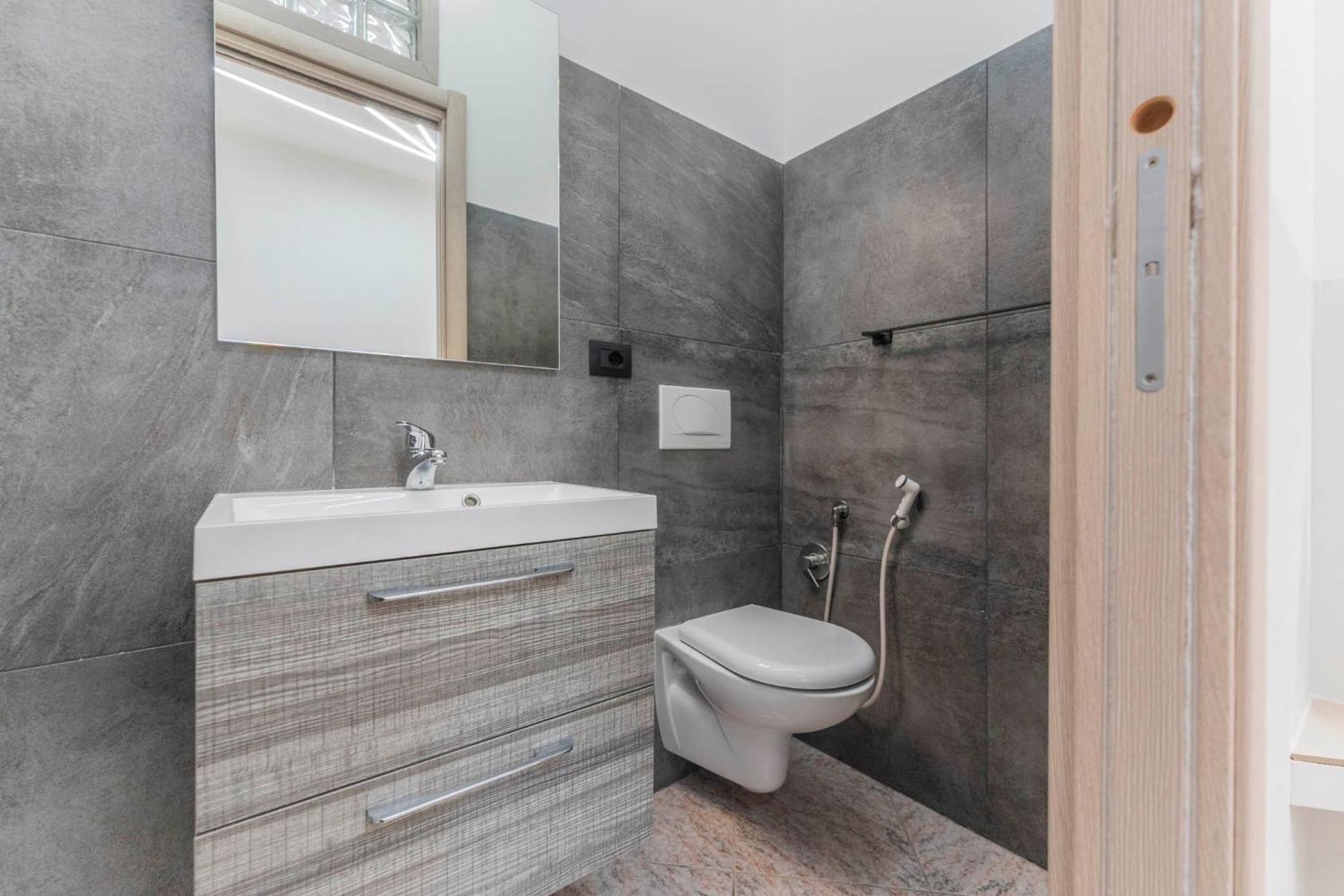 Fioravanti - San Luca & Genesis House, A Pochi Passi Dalla Stazione, Vicino Al Cuore Di Aparthotel Bologna
