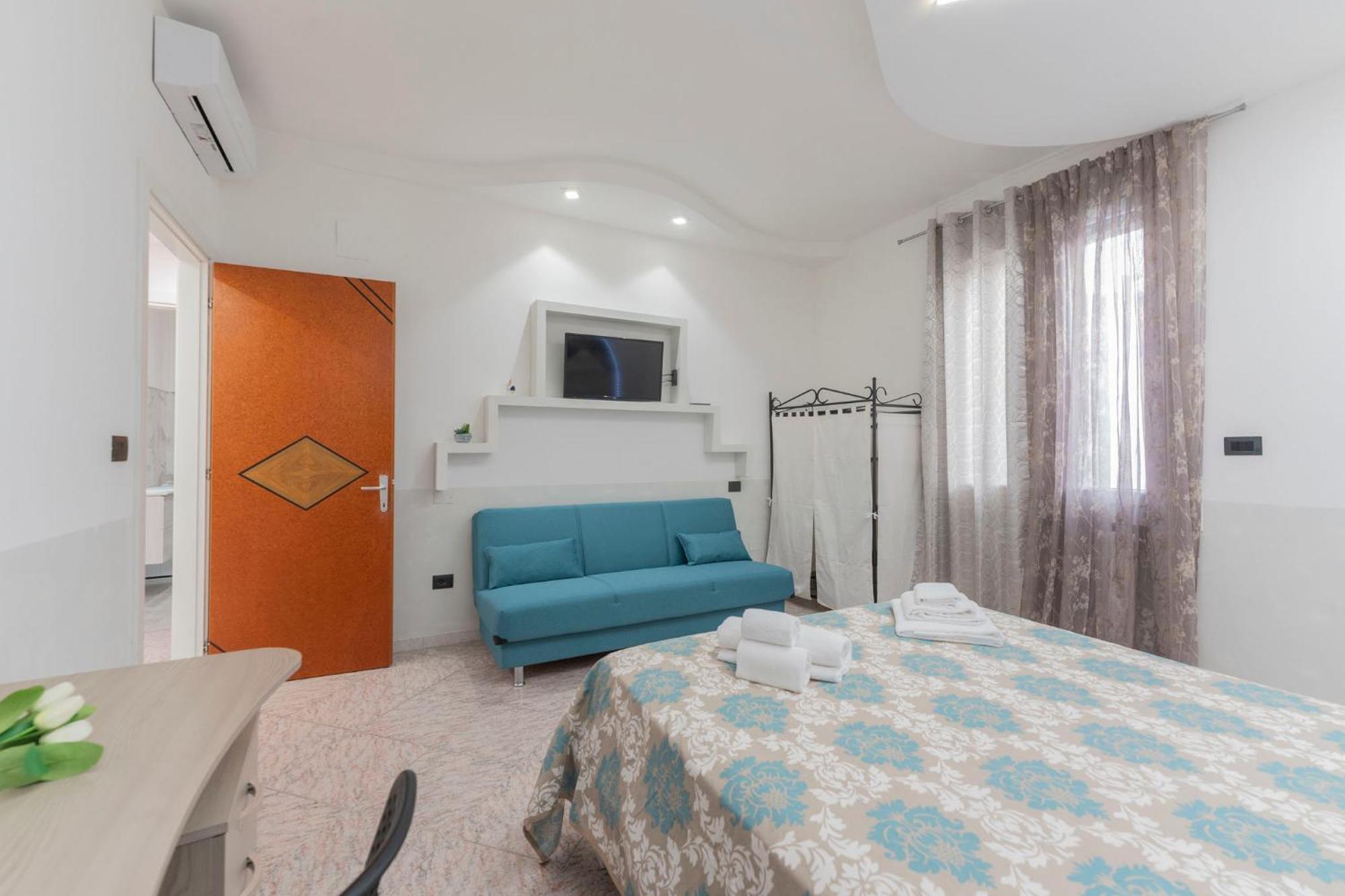 Fioravanti - San Luca & Genesis House, A Pochi Passi Dalla Stazione, Vicino Al Cuore Di