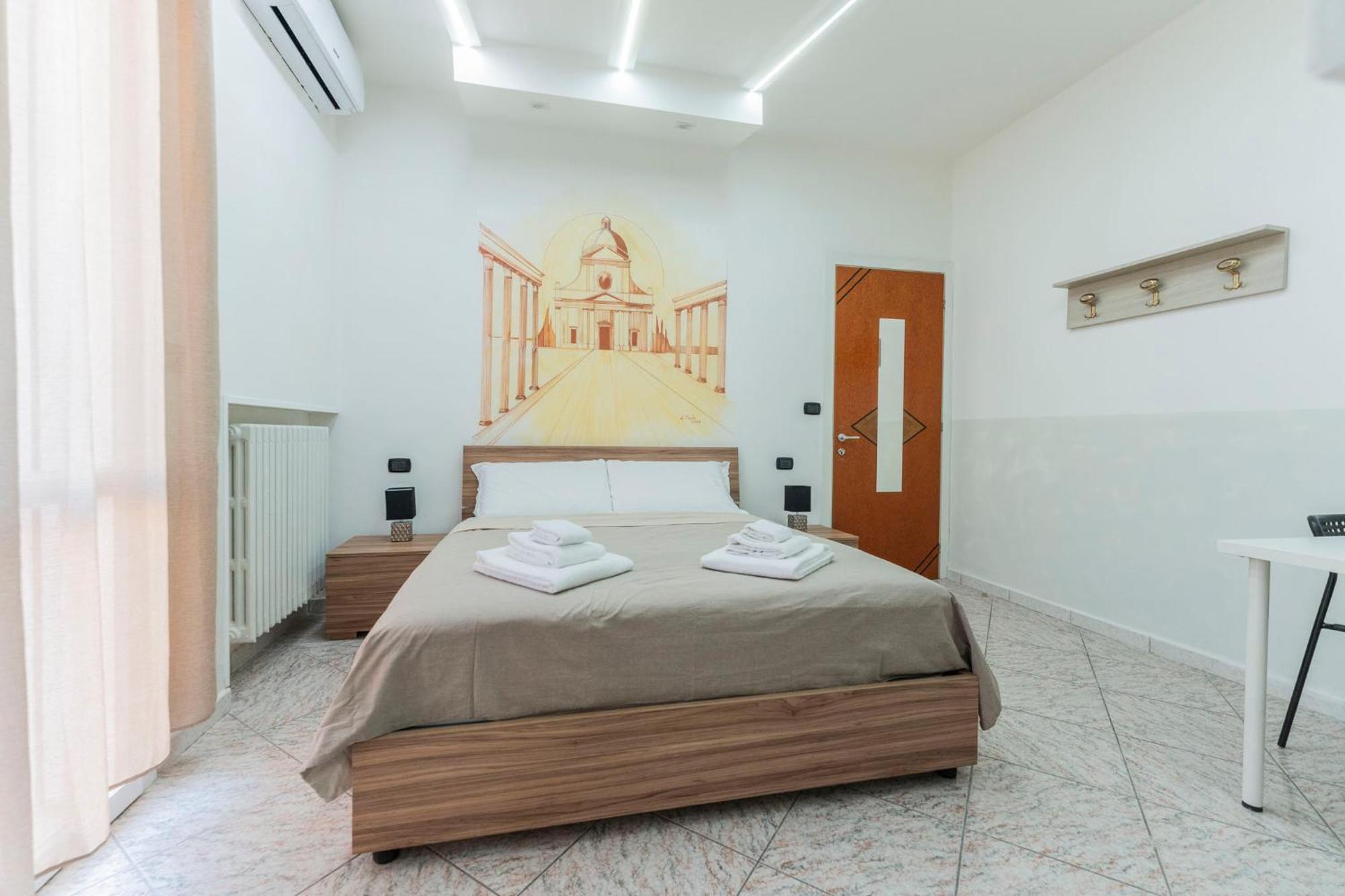 Aparthotel Fioravanti - San Luca & Genesis House, A Pochi Passi Dalla Stazione, Vicino Al Cuore Di *