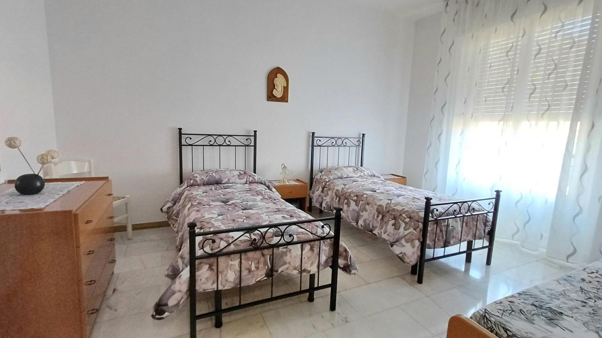 Pensión Savena House