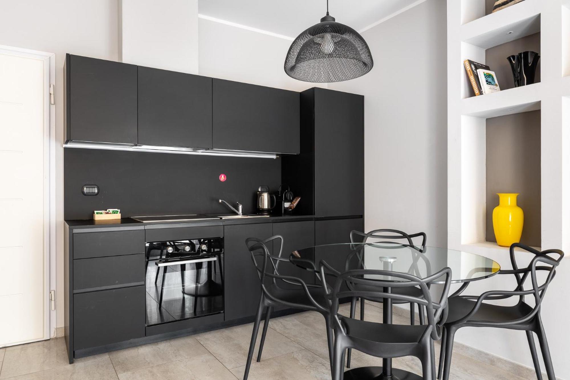 Design In By Wonderful Italy *