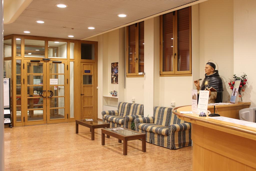 Ospitalità San Tommaso D'aquino Hotel 3*