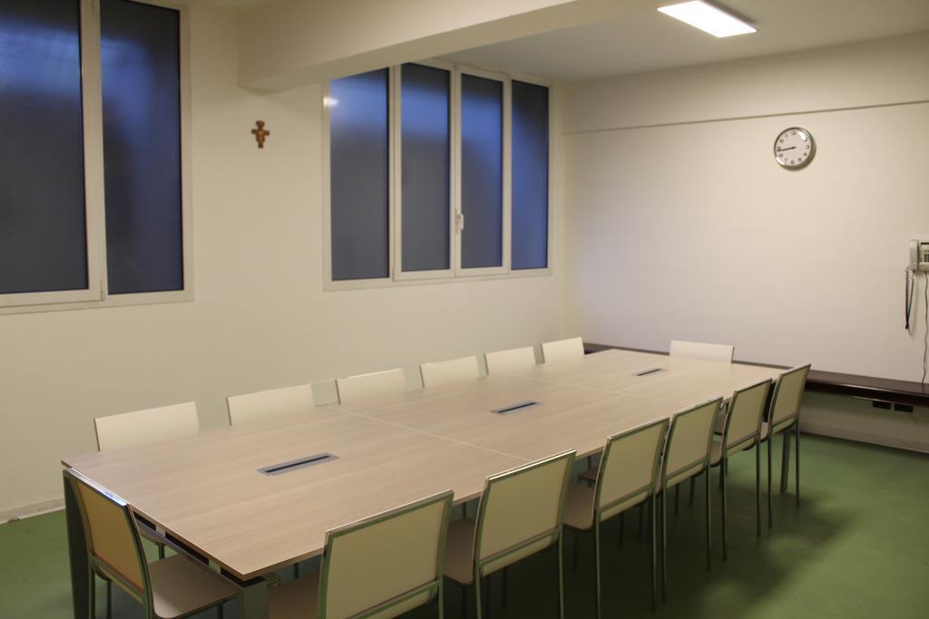 Ospitalità San Tommaso D'aquino 3* Bologna