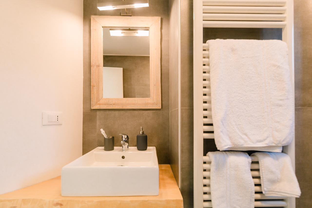 Grande, Moderno In Edificio Storico Apartamento