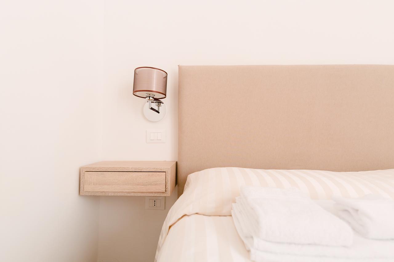 Grande, Moderno In Edificio Storico Apartamento
