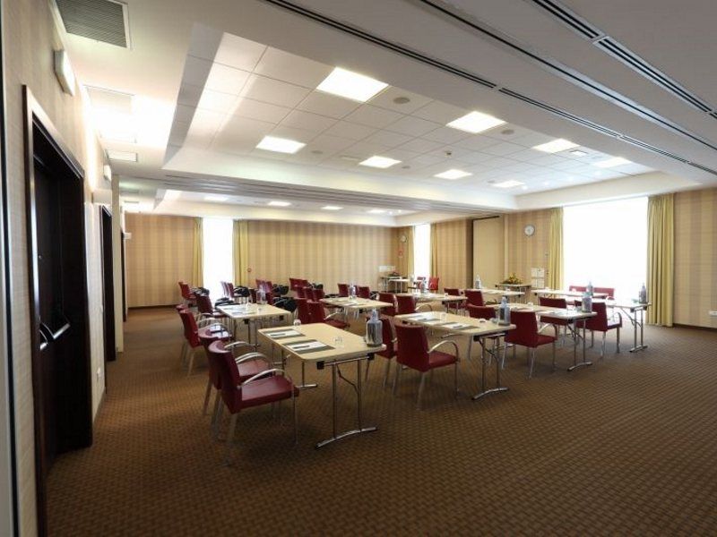Hotel - Fiera By Ihg Bologna