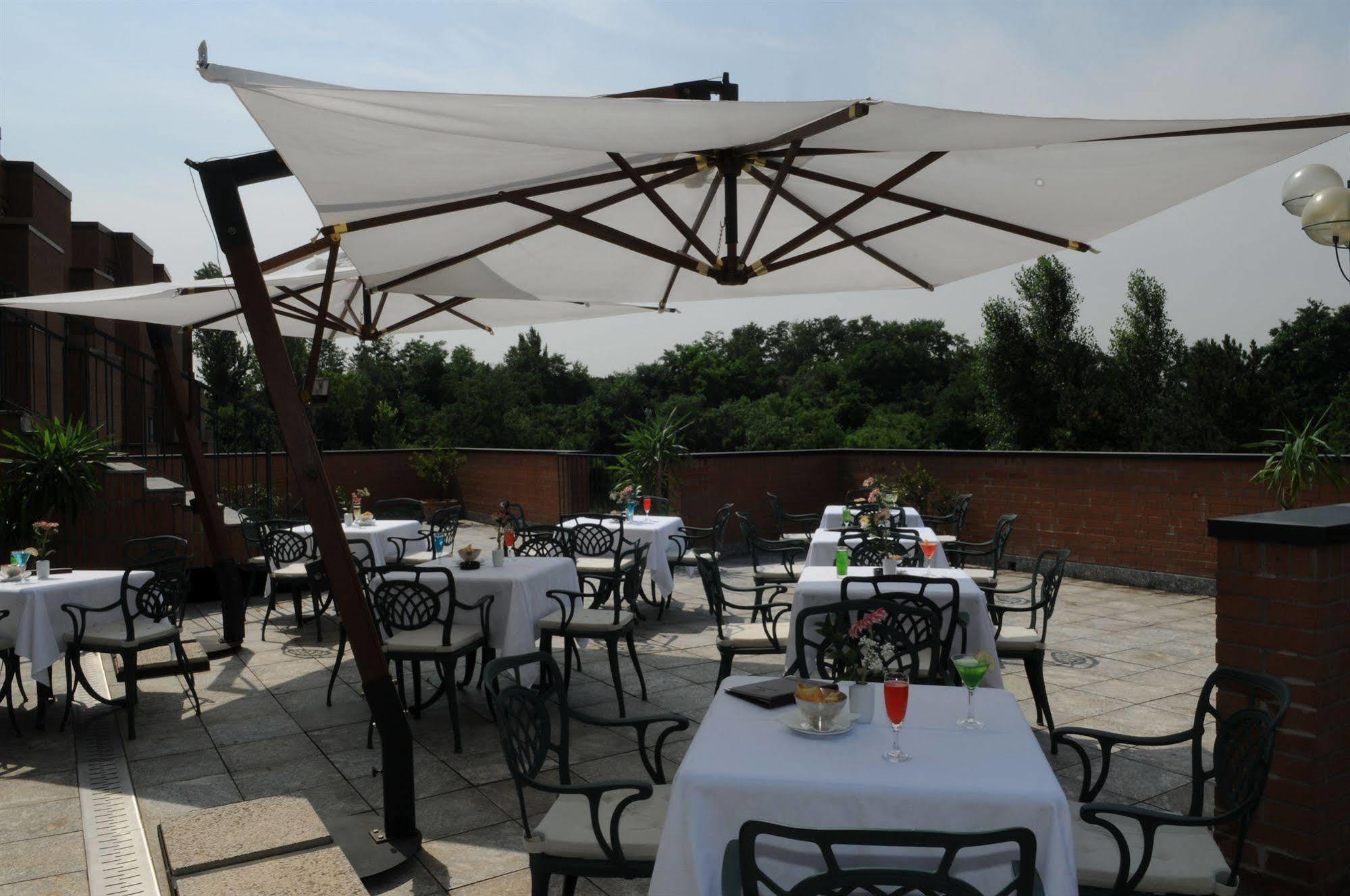 Flyon & Conference Center Hotel Bologna