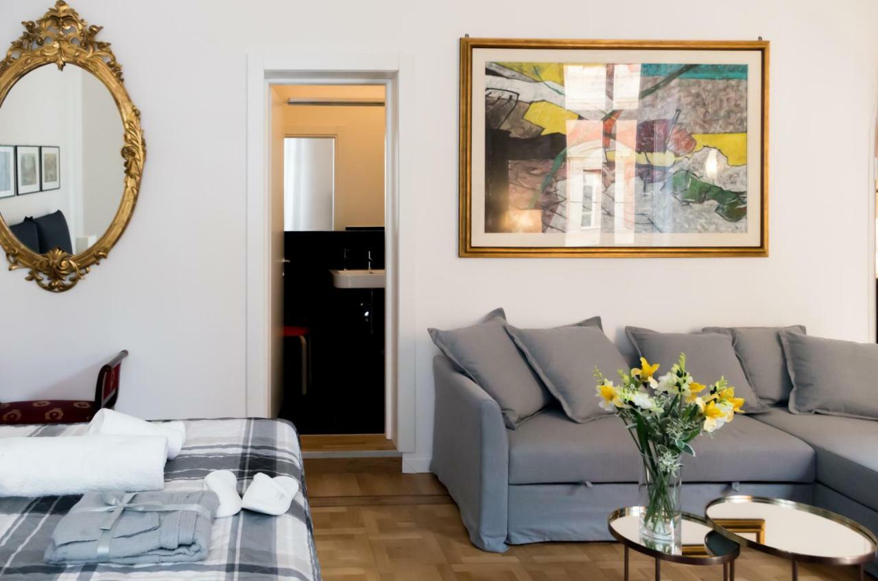 Second Floor Centro Storico Bed & Breakfast 2*