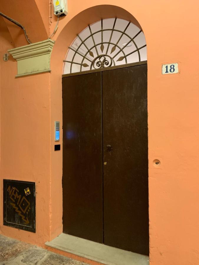 L'8boutique Via Piella Bolonia
